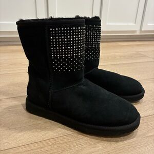 UGG Australia Classic Short Bling Women’s Rhinestone Shearling Boot Size 9